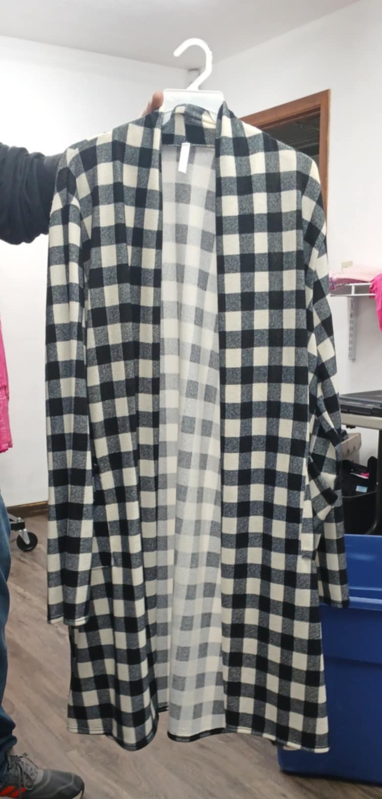 Black & White Plaid Open Front Cardigan w Pockets