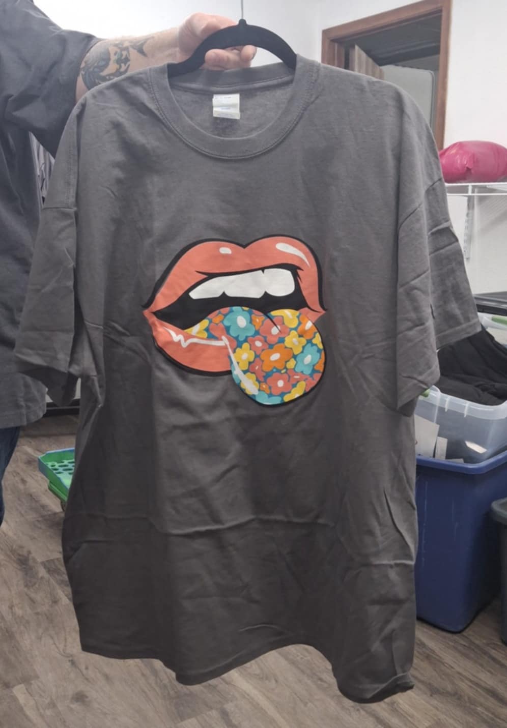 Gray Mouth and Tounge Cute Hippie Shirt Top