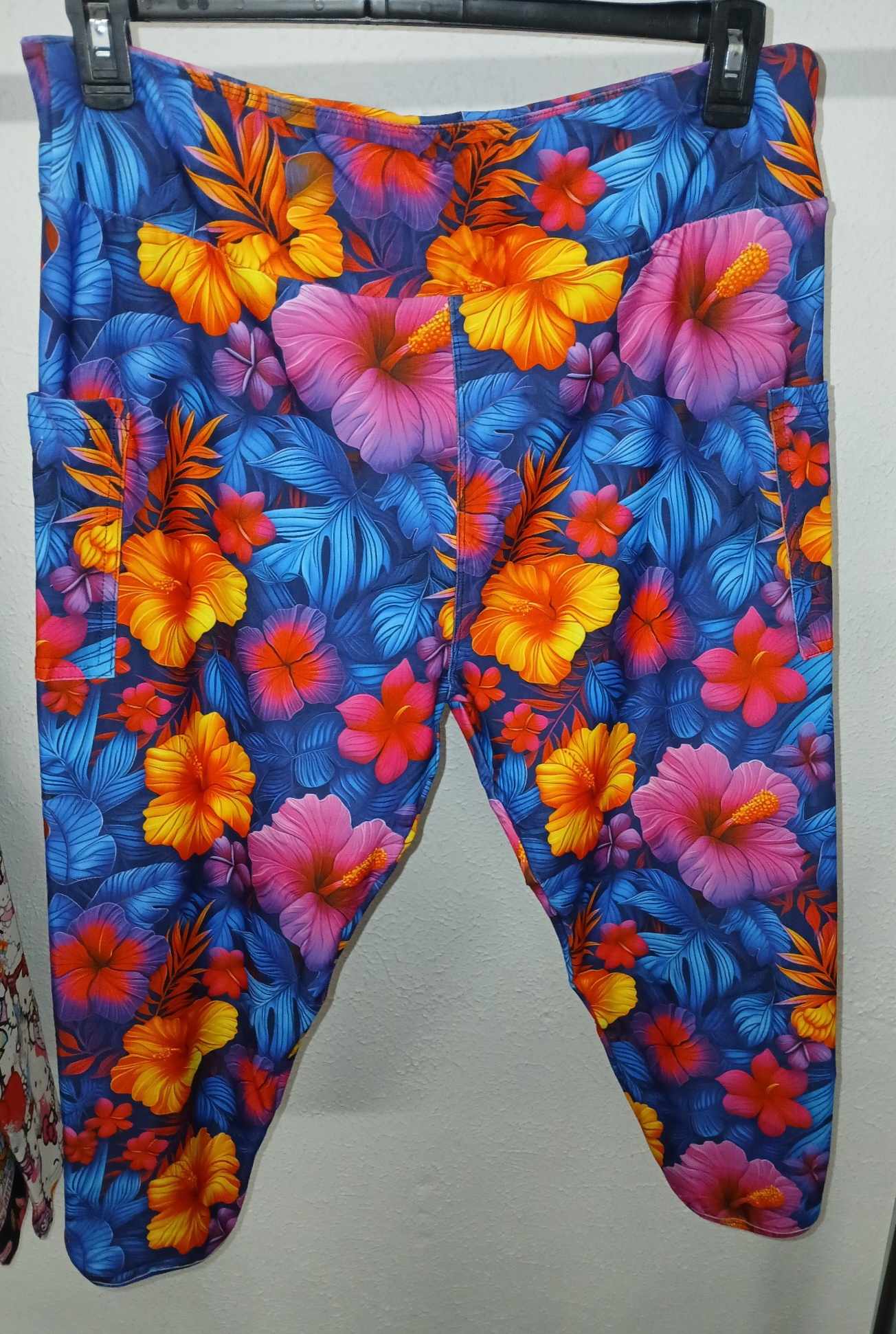 Neon Tropical Flower Cruise Criss Cross Back Capri Capris